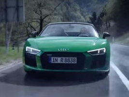   AUDI R8 Spyder V10 Plus