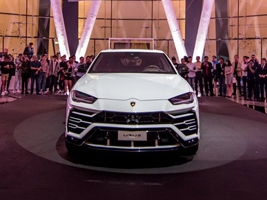 Lamborghini Urus   ѳ