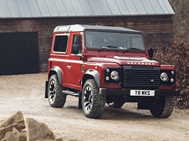 Land Rover Defender   70- 